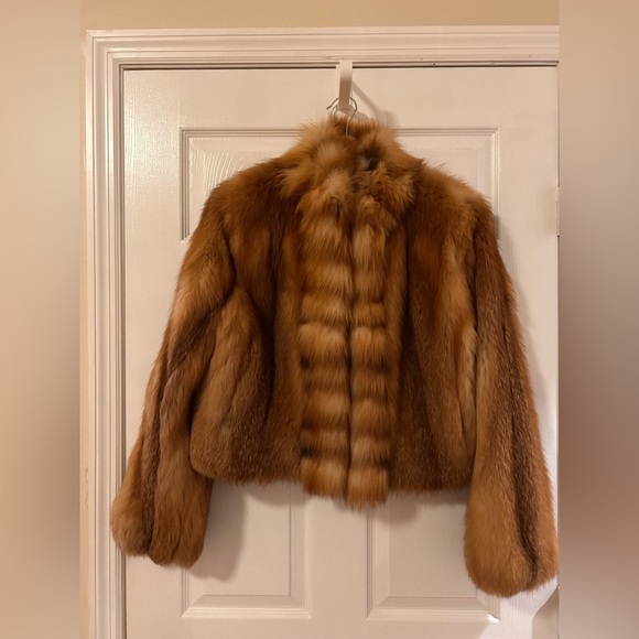 Jackets & Blazers - EUC Vintage Fox Fur Women’s Coat